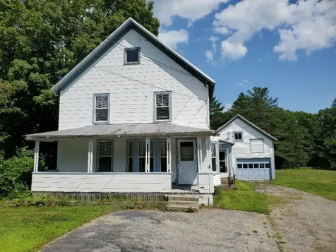 26 Farmington Road Strong ME 04983