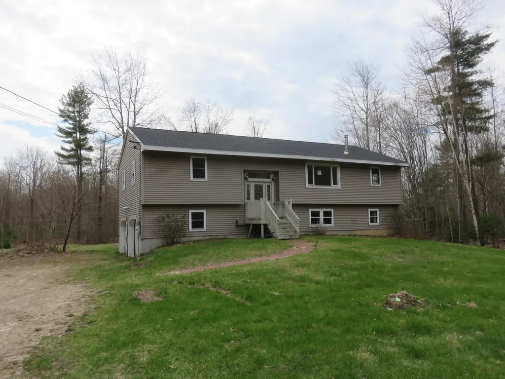 139 Chicopee Road Buxton ME 04093