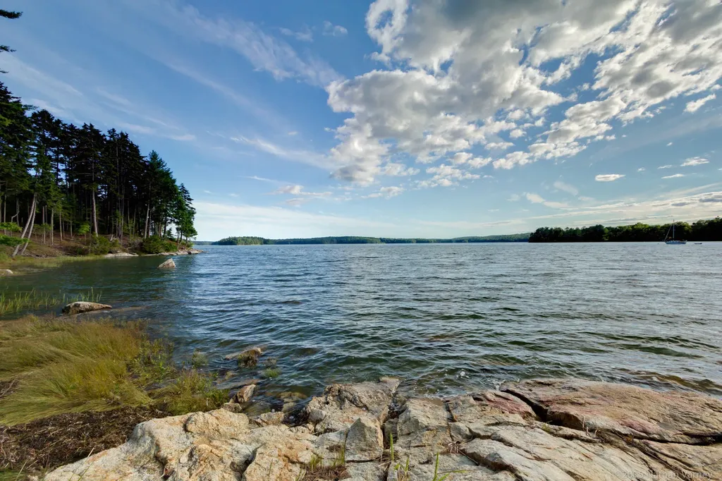 100 Thomas Drive Waldoboro ME 04572