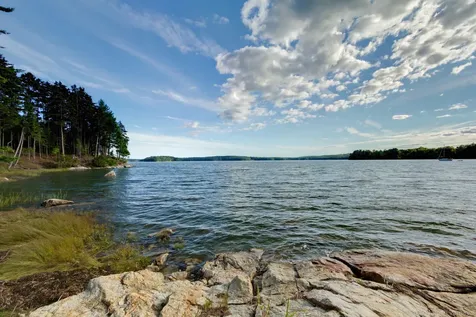 100 Thomas Drive Waldoboro ME 04572