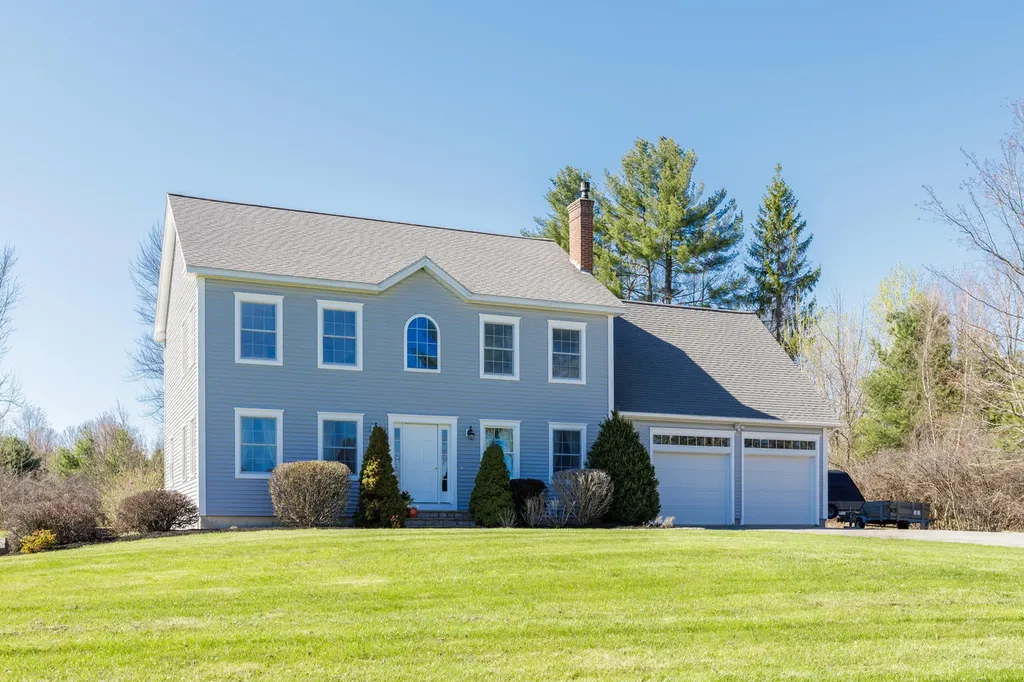 15 Jackies Way Gorham ME 04038