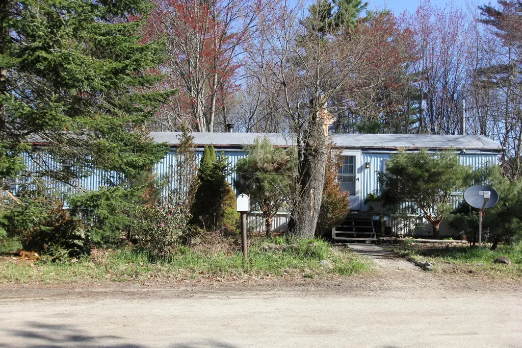31 East Auburn Lumber Road Auburn ME 04210