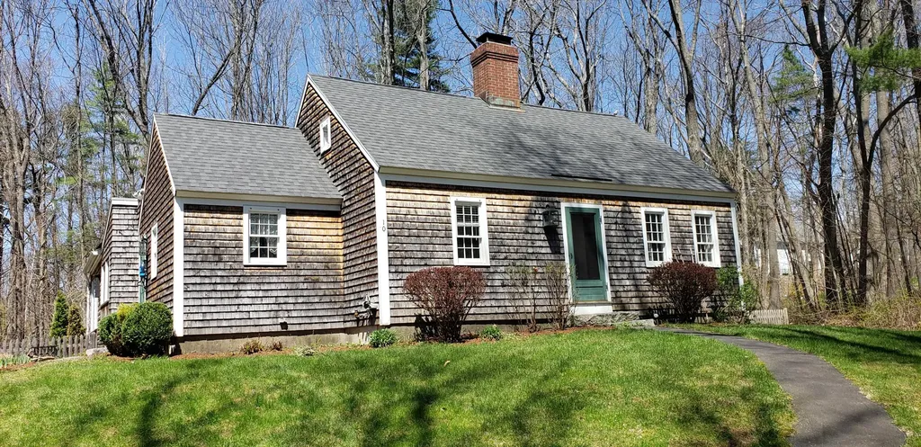 10 Clark Road Eliot ME 03903
