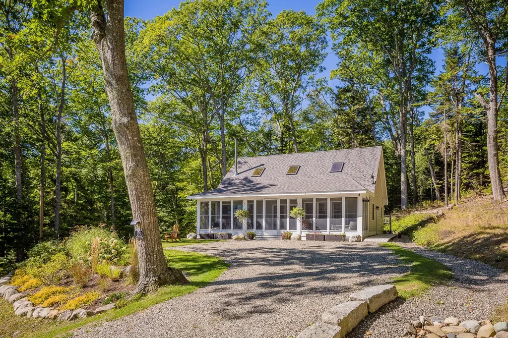 275 Shore Road Northport ME 04849