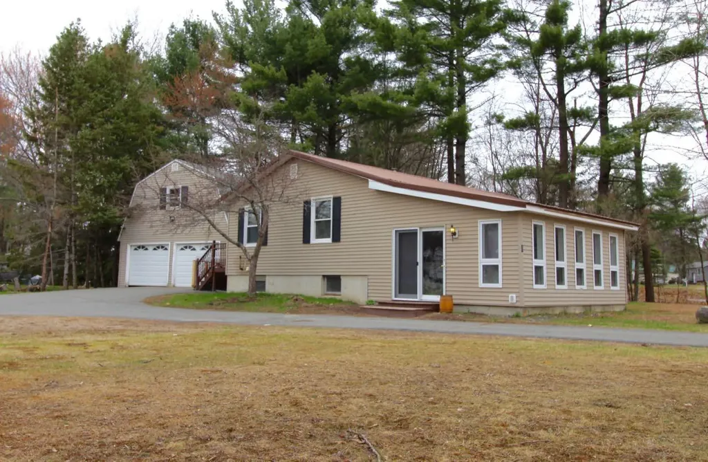 4 Leonard Lane Old Town ME 04468