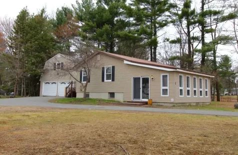 4 Leonard Lane Old Town ME 04468