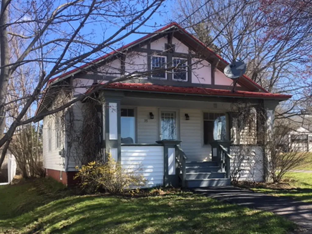 35 Sanger Avenue Waterville ME 04901