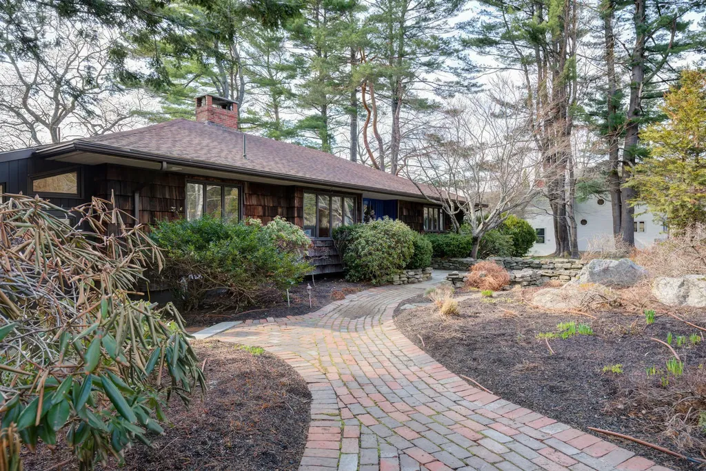 12 Crescent Avenue Windham ME 04062