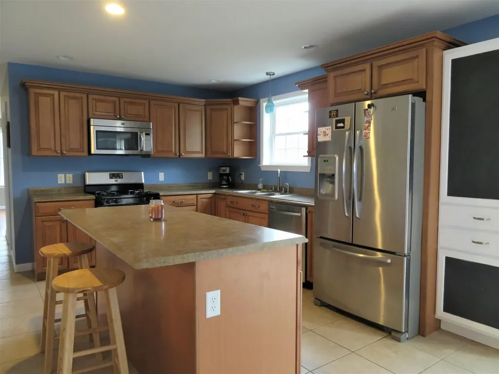 581 Hampden Road Carmel ME 04419