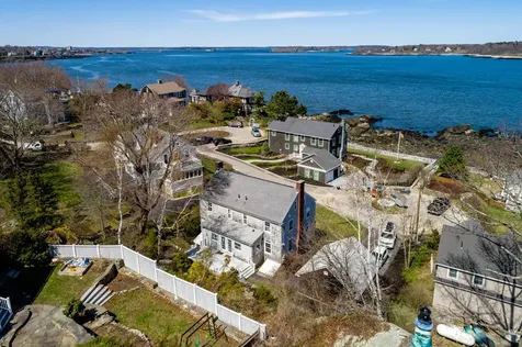 3 Garden Circle Cape Elizabeth ME 04107