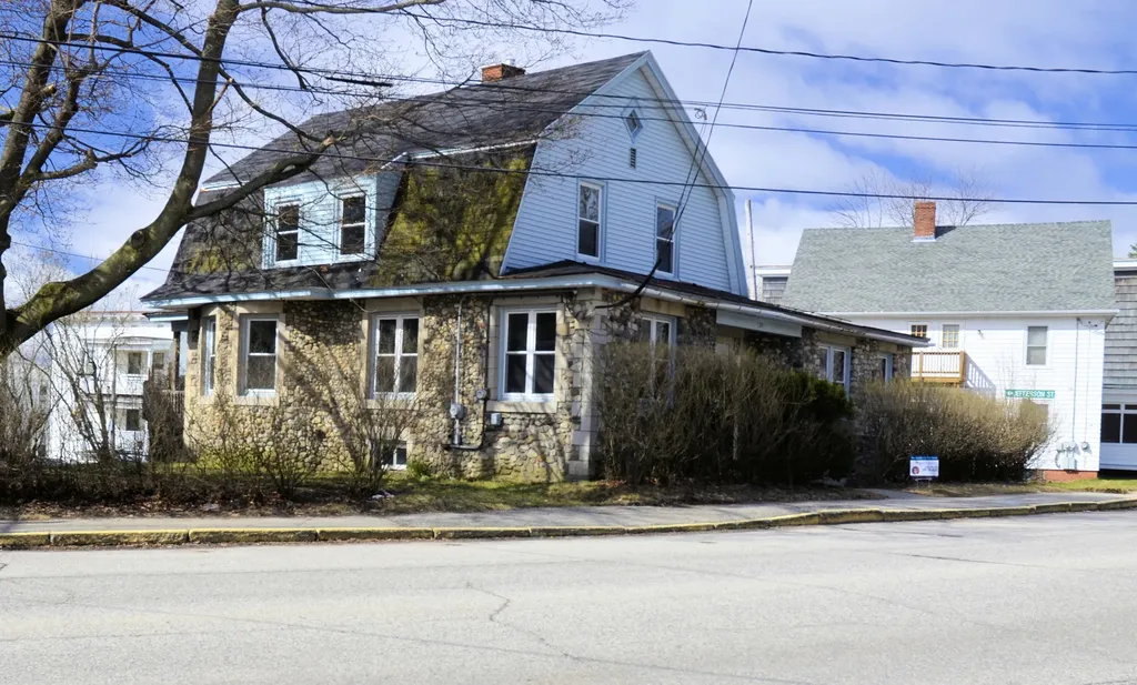 179 Sabattus Street Lewiston ME 04240