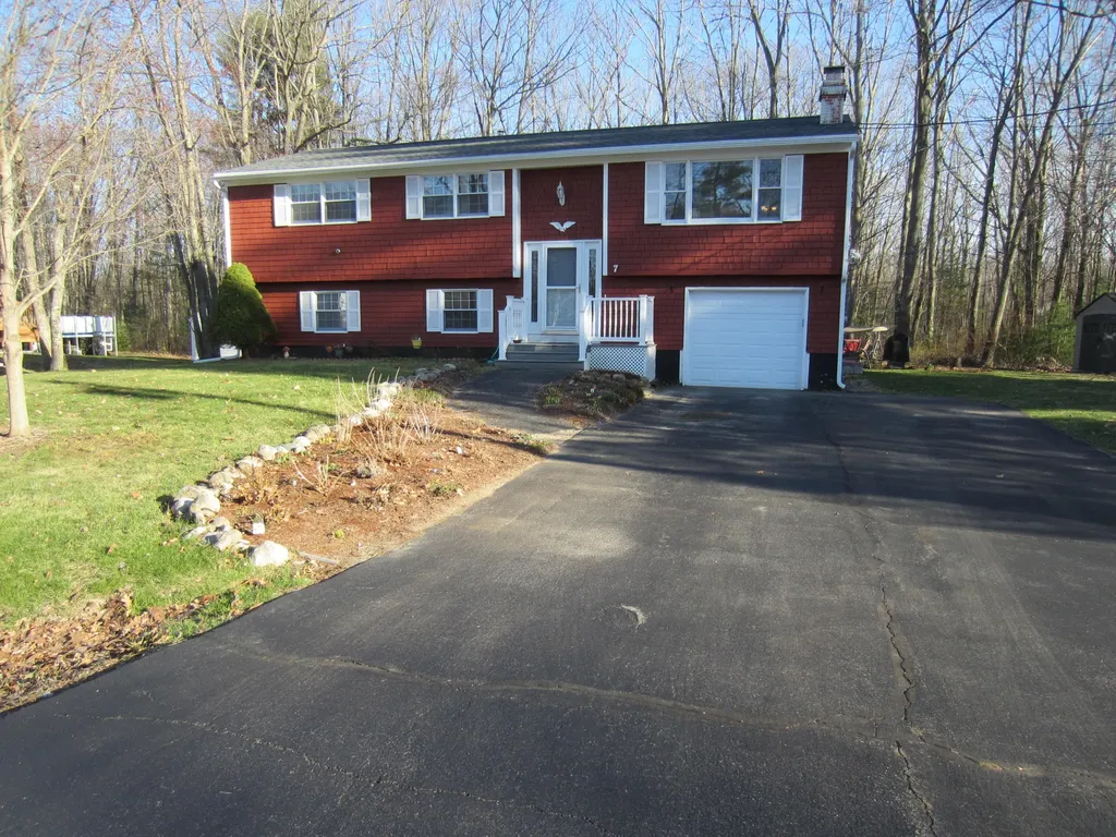 7 Brunelle Avenue Sanford ME 04073