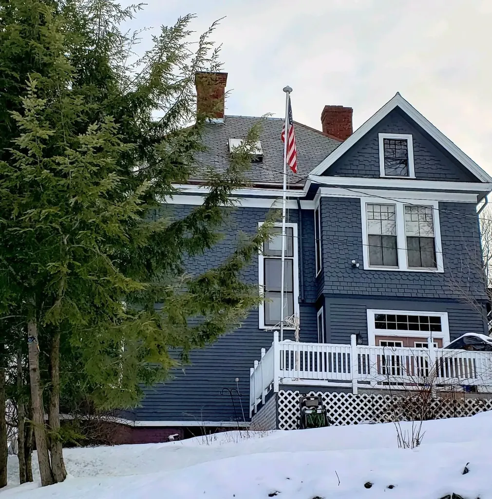 72 2nd Street Bangor ME 04401