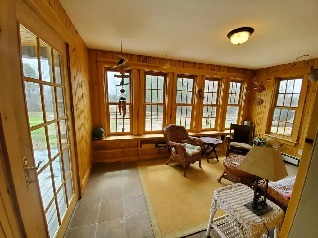 15 Gordon Road New Sharon ME 04955