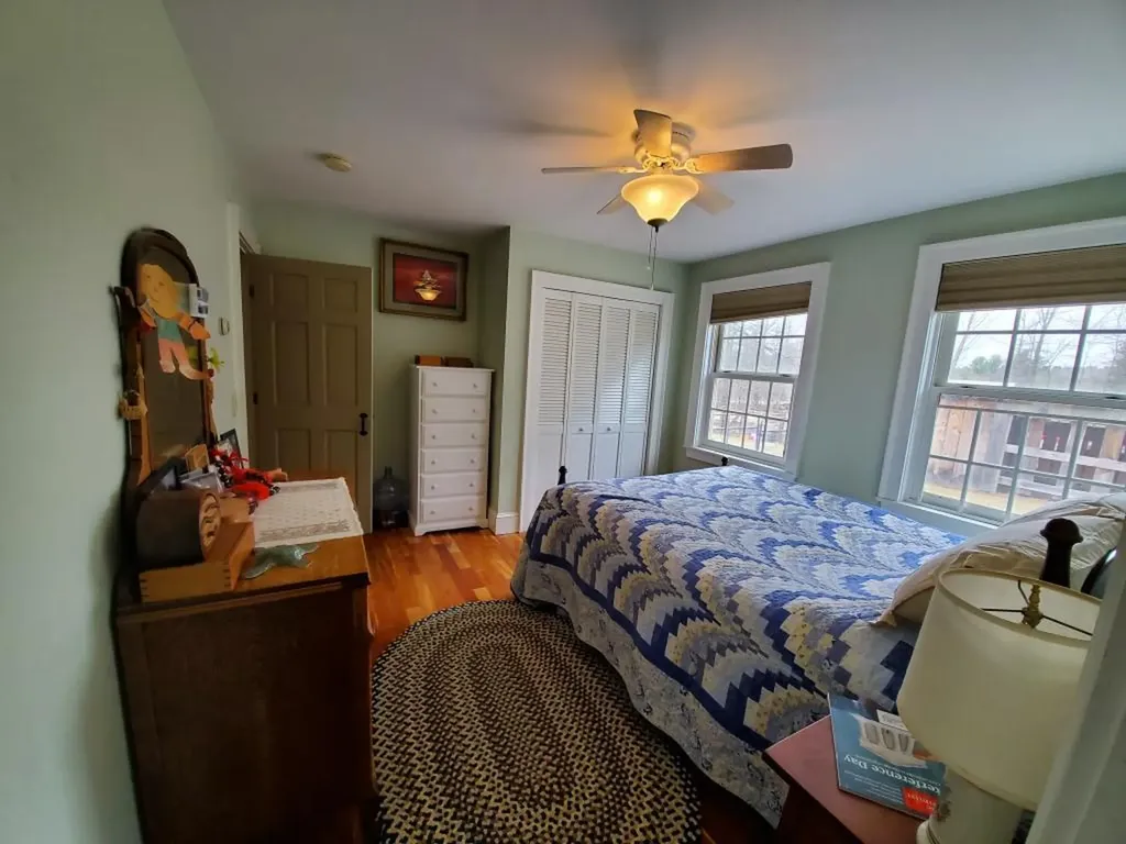 15 Gordon Road New Sharon ME 04955