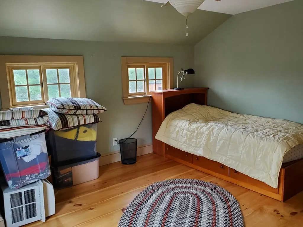 15 Gordon Road New Sharon ME 04955