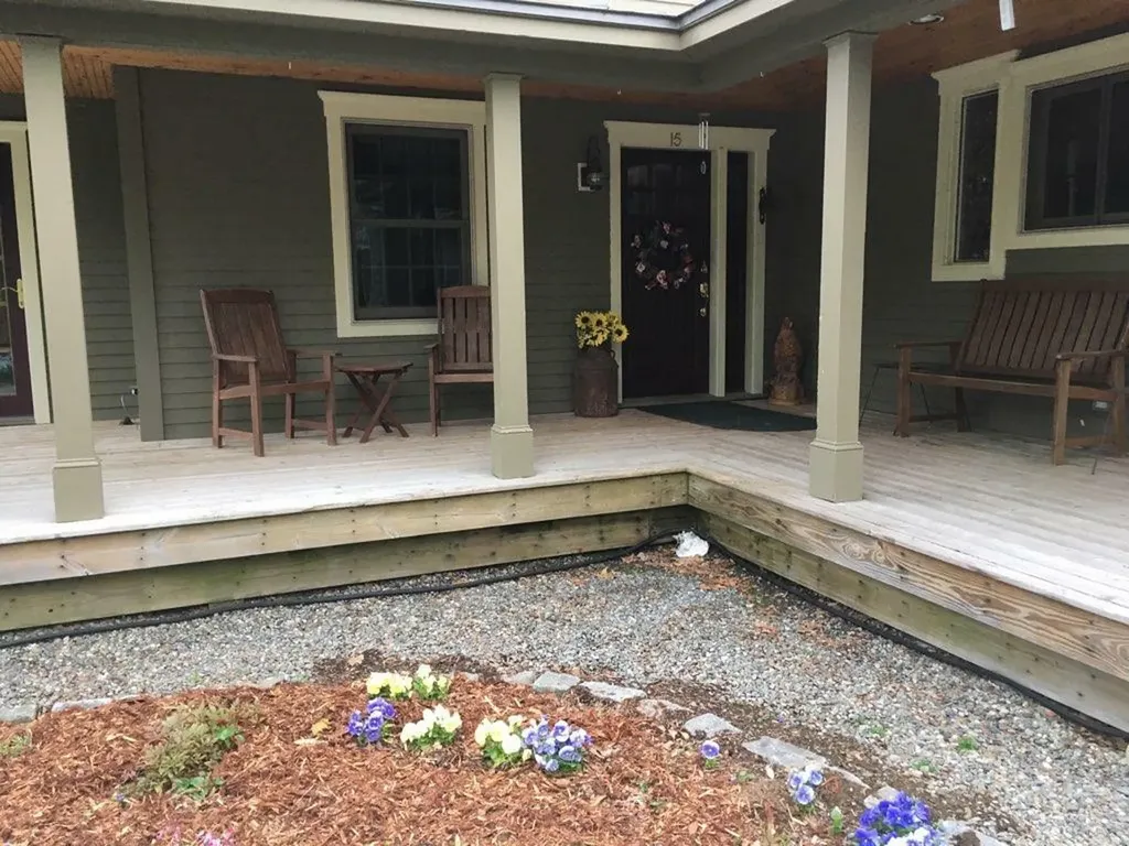 15 Gordon Road New Sharon ME 04955