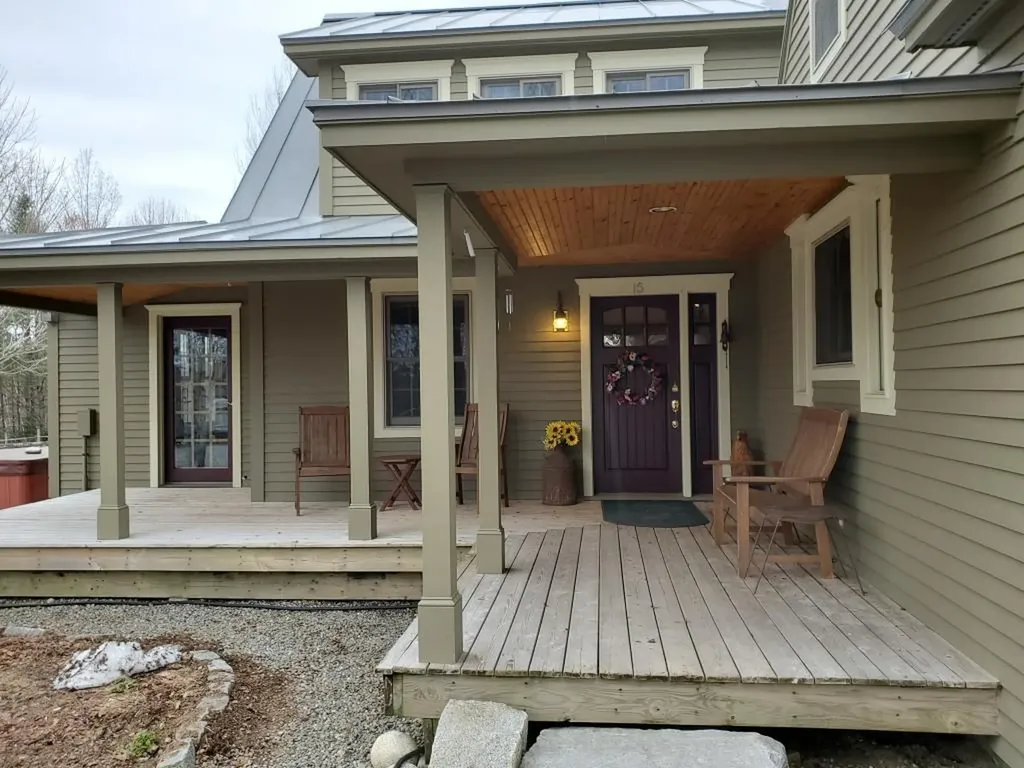 15 Gordon Road New Sharon ME 04955