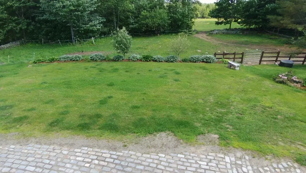 15 Gordon Road New Sharon ME 04955