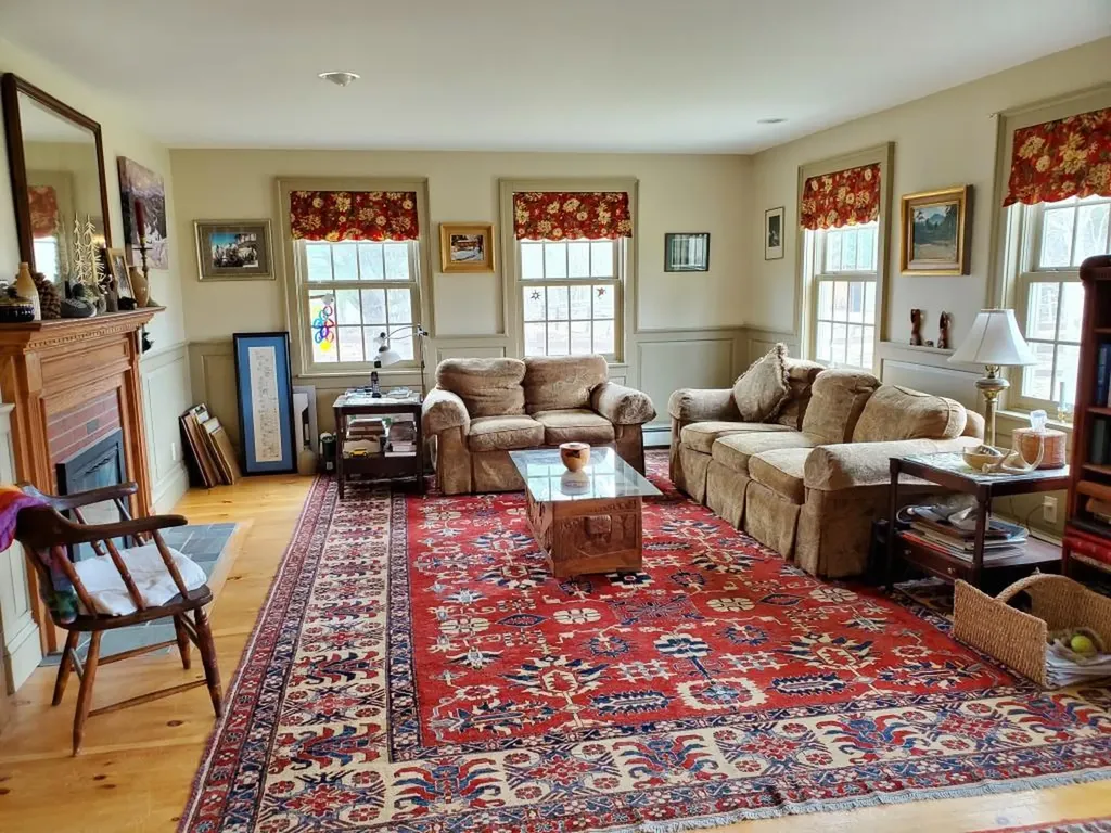 15 Gordon Road New Sharon ME 04955