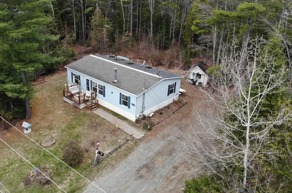 65 Davis Road Bangor ME 04401