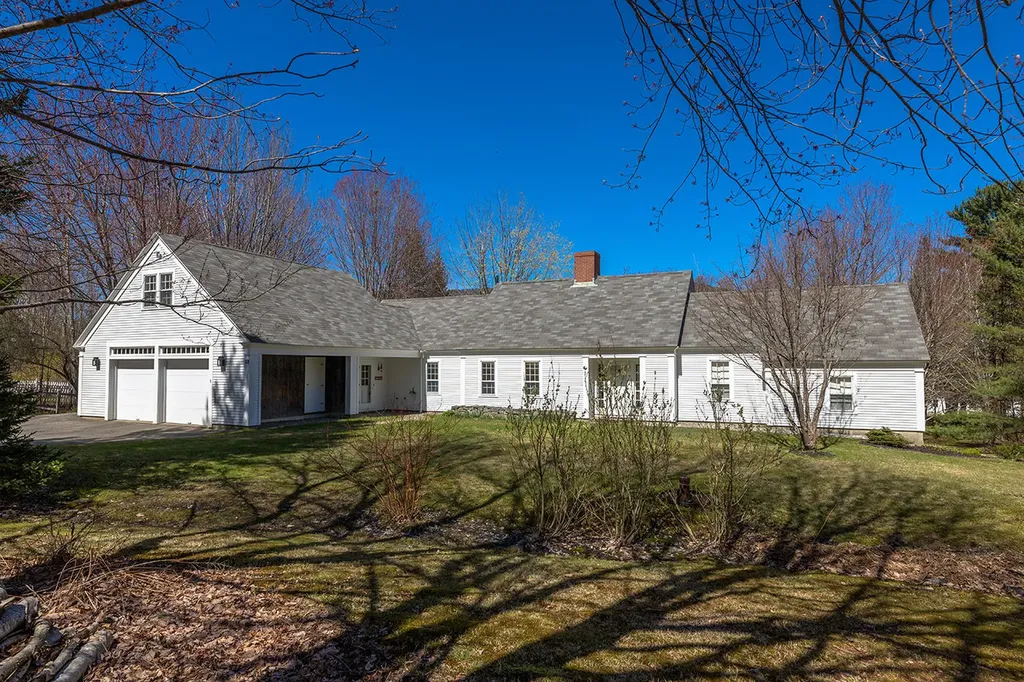 11 Good Wind Lane Camden ME 04843