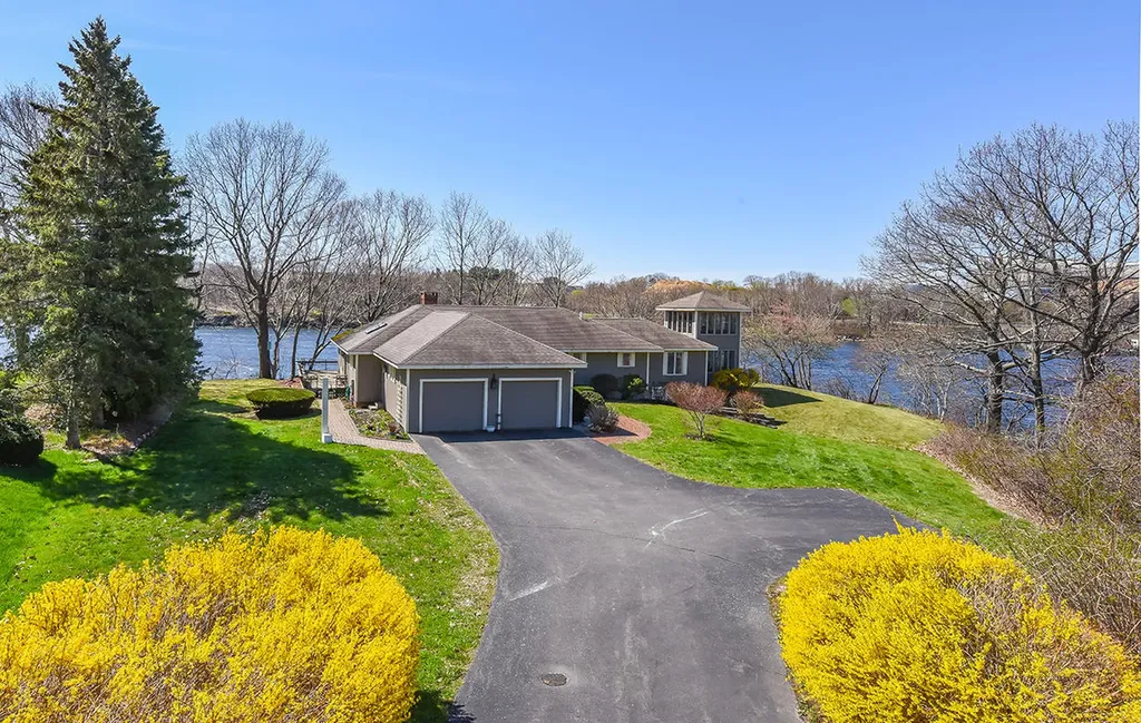 23 Alden Lane Eliot ME 03903