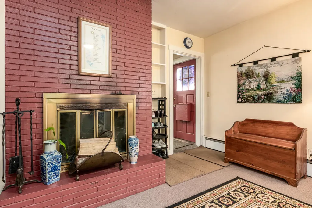 11 King Street Augusta ME 04330