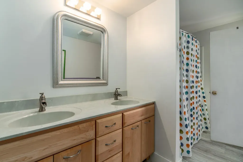 11 King Street Augusta ME 04330