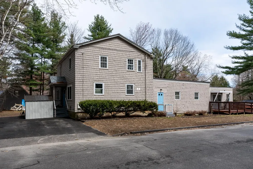 11 King Street Augusta ME 04330