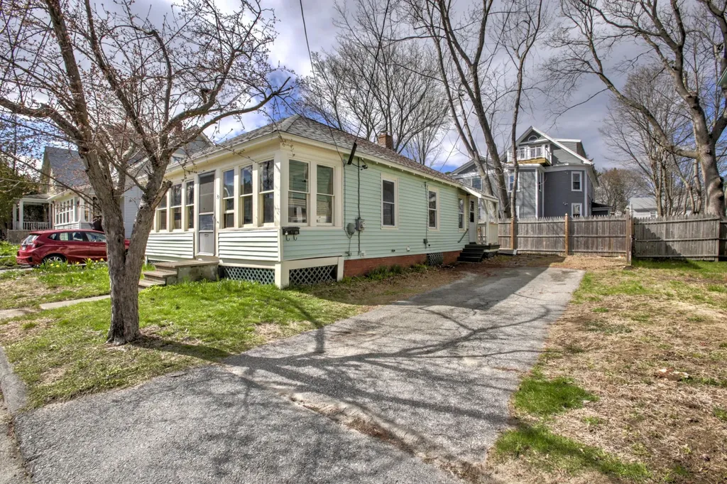 39 Tremaine Street Portland ME 04103