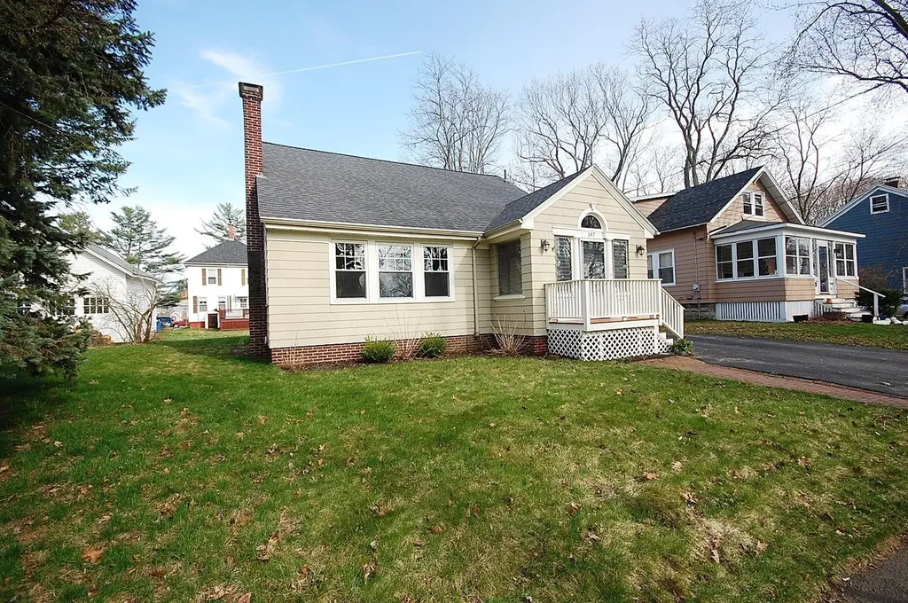 147 Bolton Street Portland ME 04102
