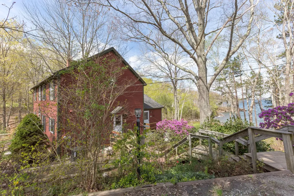 87 Sunset Cove Road Harpswell ME 04079