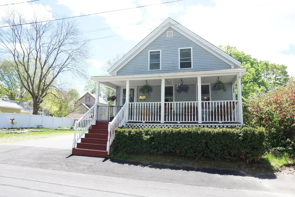 31 Grant Street South Berwick ME 03908