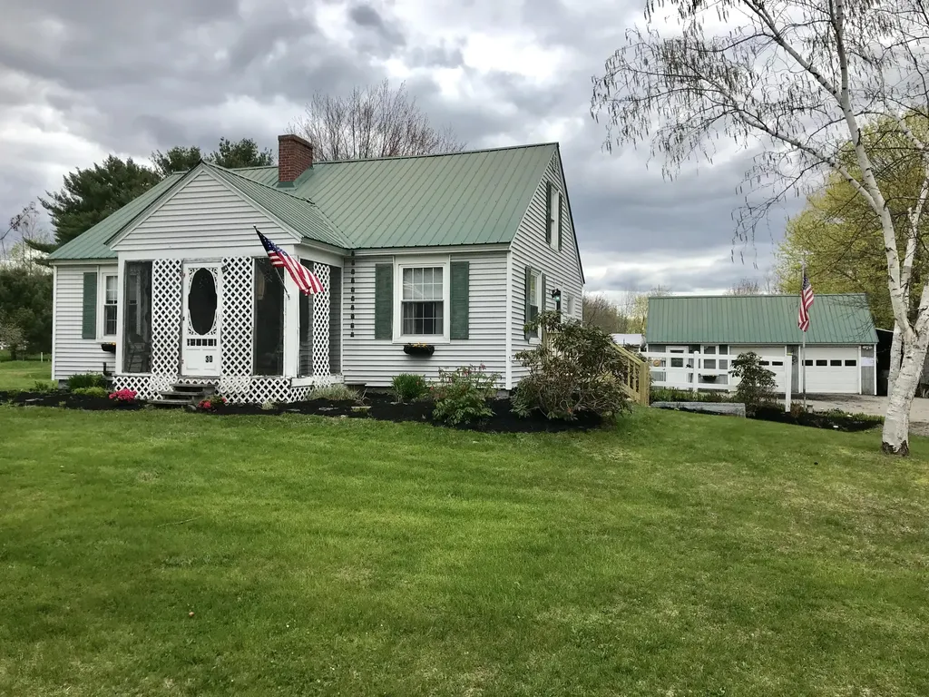 30 Academy Road Monmouth ME 04259