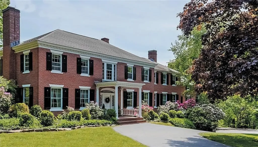 106 Bath Road Wiscasset ME 04578