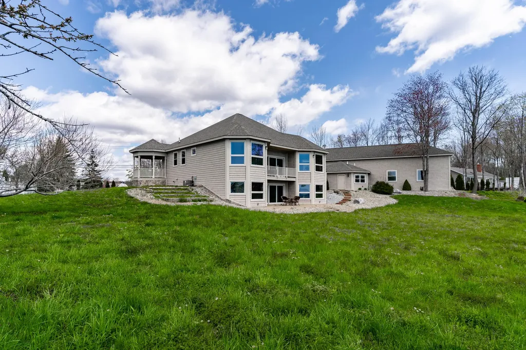 87 Waldo Avenue Rockland ME 04841