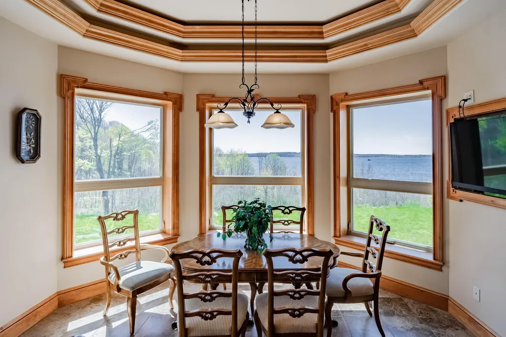 87 Waldo Avenue Rockland ME 04841