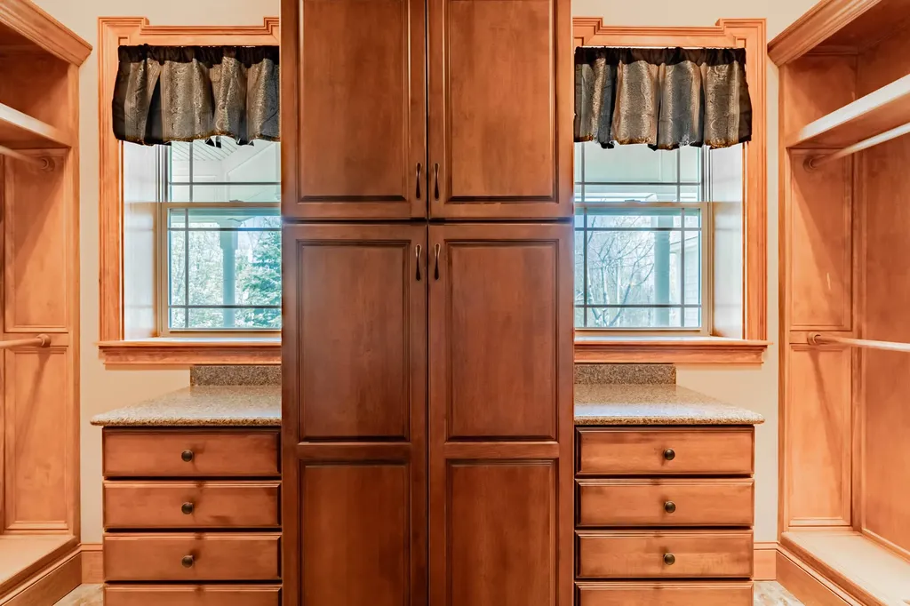 87 Waldo Avenue Rockland ME 04841
