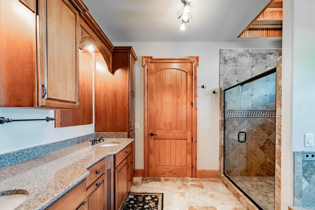 87 Waldo Avenue Rockland ME 04841
