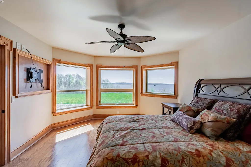 87 Waldo Avenue Rockland ME 04841