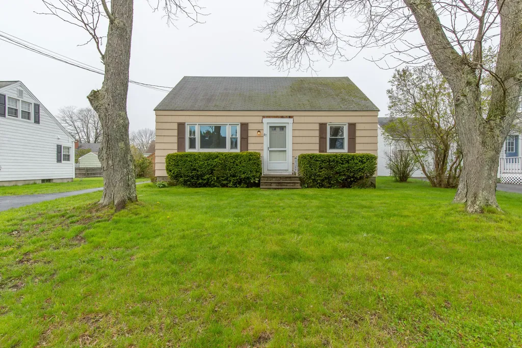 87 Hicks Street Portland ME 04103