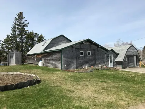 10 Arnold Street Eastport ME 04631