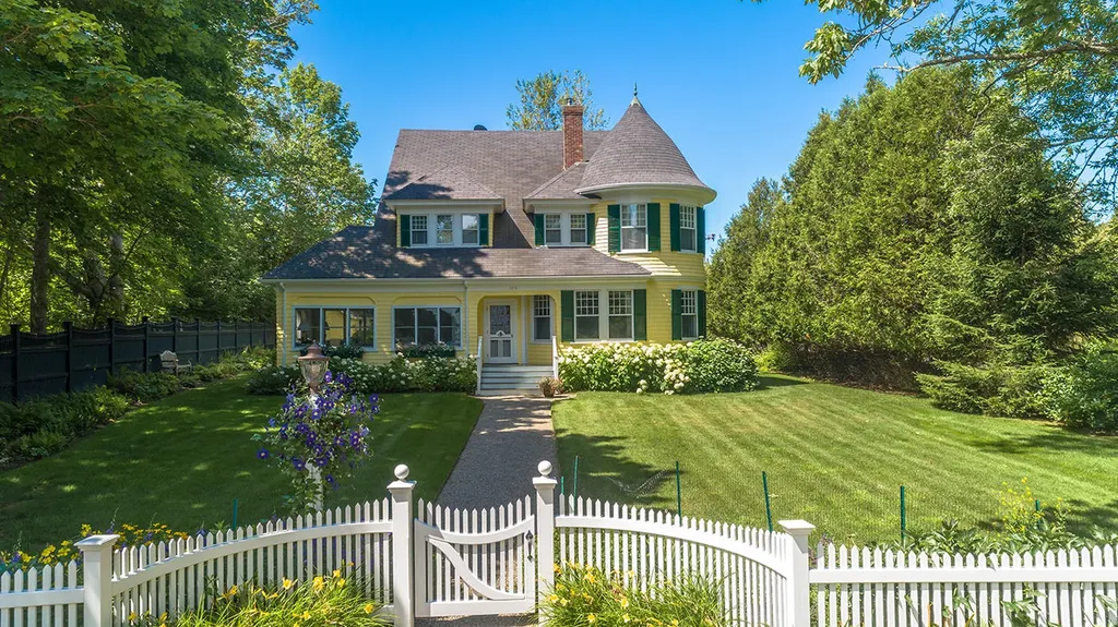 529 Pendleton Point Road Islesboro ME 04848