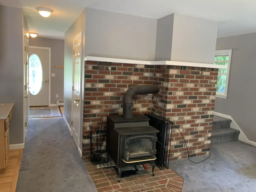 23 Youngs Lane Old Town ME 04468