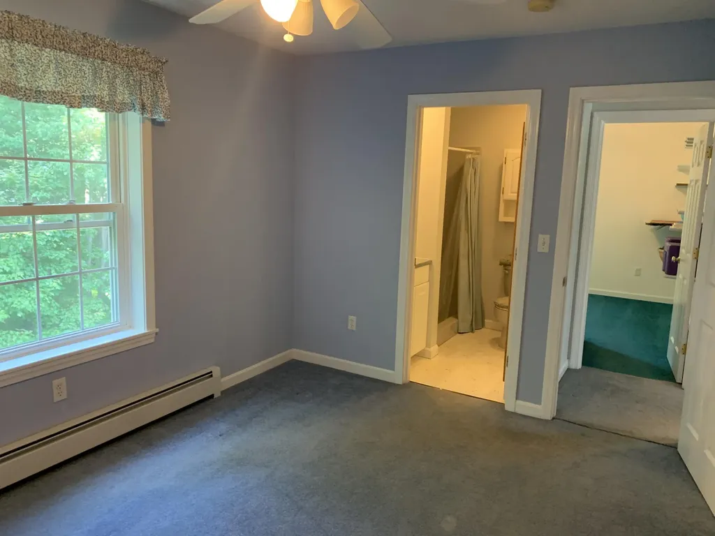 23 Youngs Lane Old Town ME 04468