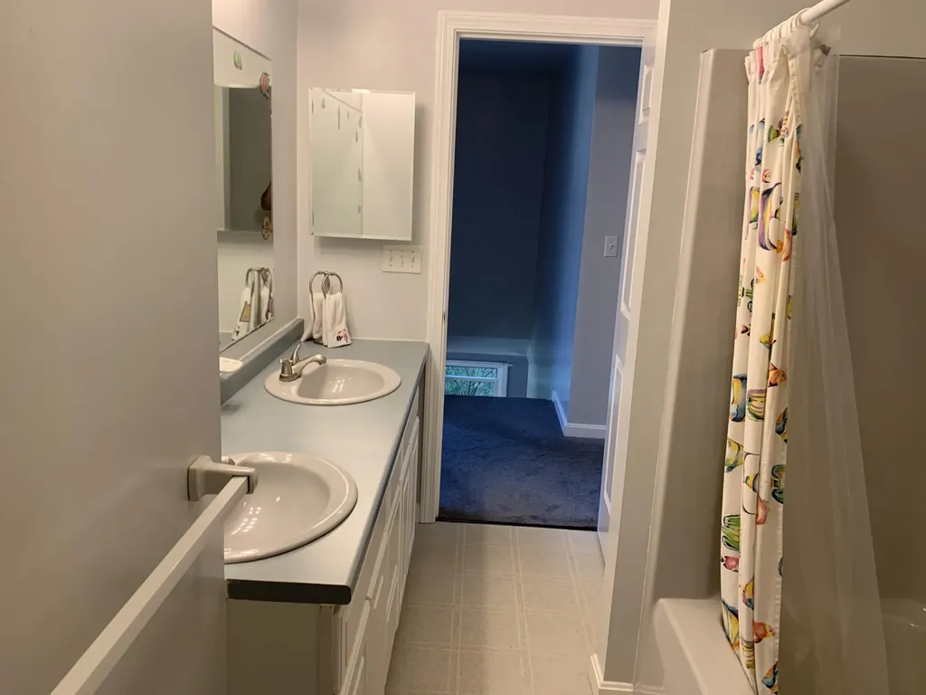 23 Youngs Lane Old Town ME 04468