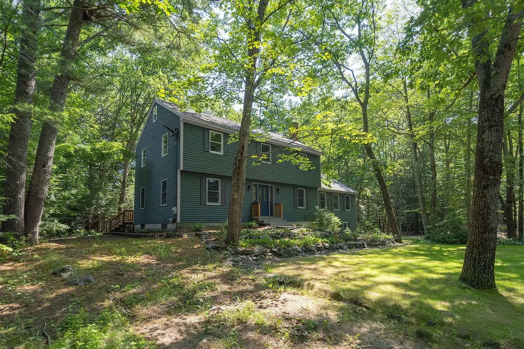 31 Solomon Drive Gorham ME 04038