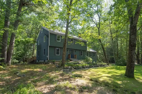 31 Solomon Drive Gorham ME 04038