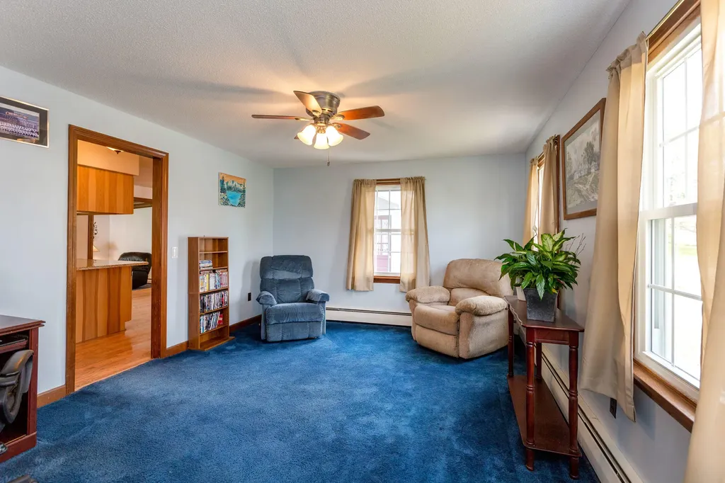 2 Mayfair Circle Augusta ME 04330